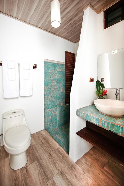 Cabinas D'Val Hotel Uvita Eksteriør billede